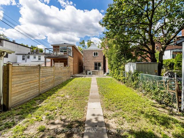 MAIN - 285 Bartlett Ave, House detached with 1 bedrooms, 1 bathrooms and 0 parking in Toronto ON | Image 5