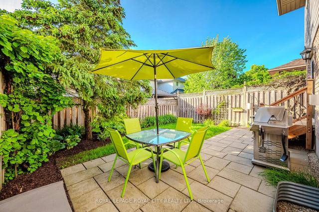103 Cedarvale Ave, House detached with 4 bedrooms, 3 bathrooms and 3 parking in Guelph ON | Image 25