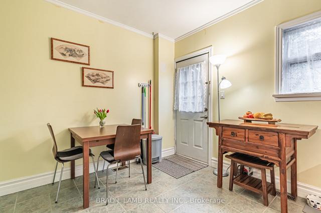 MAIN - 125 Cowan Ave, House semidetached with 1 bedrooms, 1 bathrooms and 0 parking in Toronto ON | Image 5