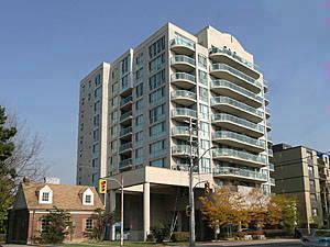 PH1 - 398 Eglinton Ave E, Condo with 2 bedrooms, 2 bathrooms and 1 parking in Toronto ON | Image 1