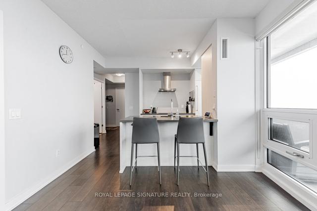 2309 - 2221 Yonge St, Condo with 2 bedrooms, 2 bathrooms and 1 parking in Toronto ON | Image 23