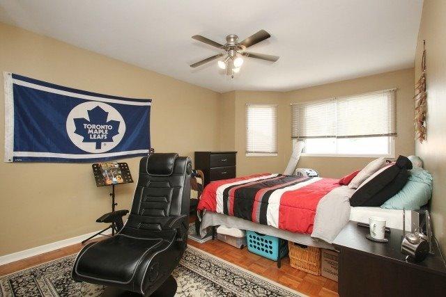 90 Brockman Cres, House detached with 4 bedrooms, 3 bathrooms and 5 parking in Ajax ON | Image 9