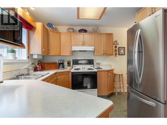 102 - 626 Van Horne St, House detached with 3 bedrooms, 2 bathrooms and 2 parking in Penticton BC | Image 8
