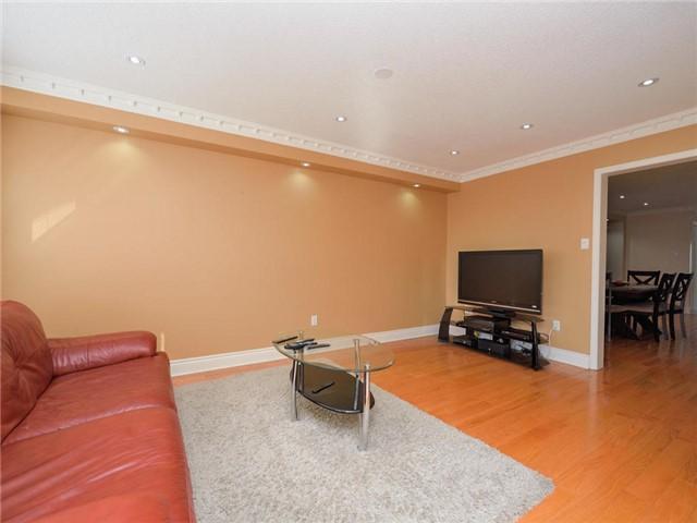 90 Andriana Cres, House semidetached with 4 bedrooms, 3 bathrooms and 1 parking in Markham ON | Image 8