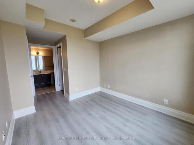 804 - 131 Upper Duke Cres, Condo with 2 bedrooms, 2 bathrooms and 1 parking in Markham ON | Image 6