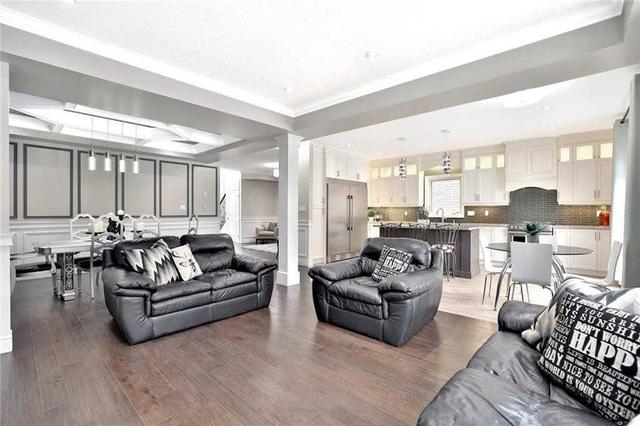 54 Cielo Crt, House detached with 4 bedrooms, 4 bathrooms and 4 parking in Hamilton ON | Image 7