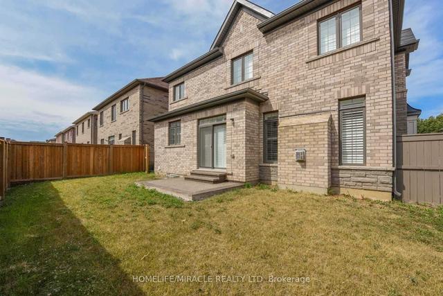 MAIN - 19 Ezra Cres, House detached with 5 bedrooms, 4 bathrooms and 4 parking in Brampton ON | Image 34