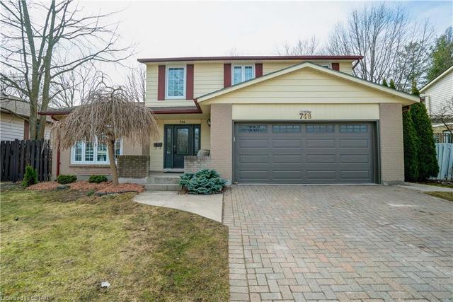 748 Village Green Ave, House detached with 4 bedrooms, 2 bathrooms and 6 parking in London ON | Image 2