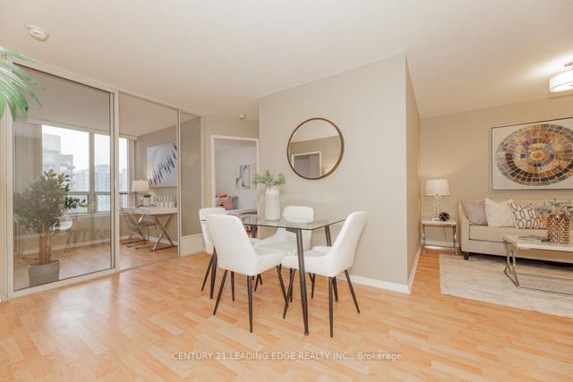 2218 - 7 Bishop Ave, Condo with 2 bedrooms, 2 bathrooms and 1 parking in Toronto ON | Image 16