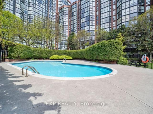 1510 - 705 King St W, Condo with 0 bedrooms, 1 bathrooms and 0 parking in Toronto ON | Image 2