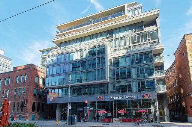 909 - 650 King St W, Condo with 2 bedrooms, 1 bathrooms and 1 parking in Toronto ON | Image 1