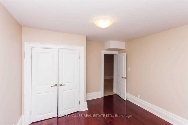 MAIN - 306 Spadina Rd, House detached with 2 bedrooms, 1 bathrooms and 1 parking in Toronto ON | Image 14
