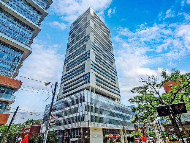 2405 - 89 Mcgill St, Condo with 2 bedrooms, 2 bathrooms and 1 parking in Toronto ON | Image 1