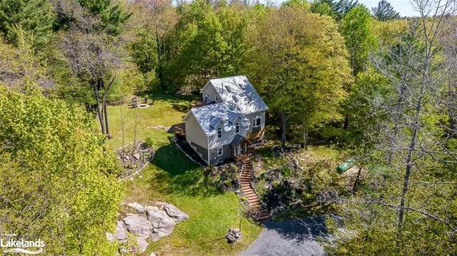 back deck with hot tub | Image 37