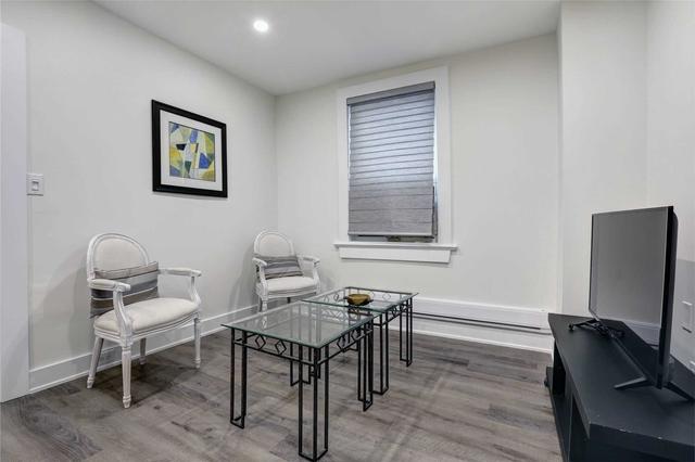 MAIN - 1343 Dupont St, House semidetached with 1 bedrooms, 1 bathrooms and 1 parking in Toronto ON | Image 5