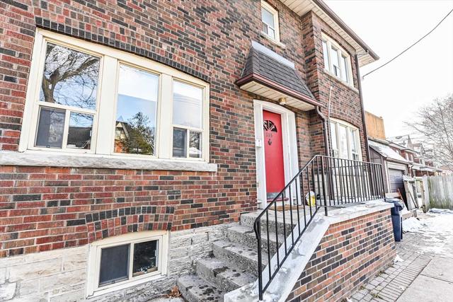 MAIN - 395 Annette St, House detached with 1 bedrooms, 1 bathrooms and 0 parking in Toronto ON | Image 2