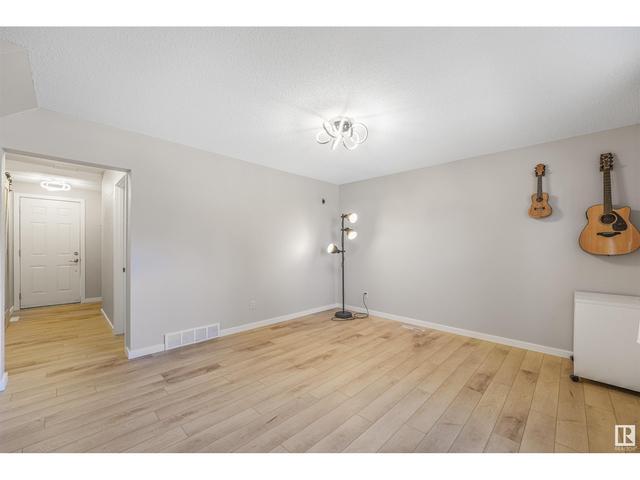 11132 51 Av Nw Nw, House detached with 4 bedrooms, 2 bathrooms and null parking in Edmonton AB | Image 19