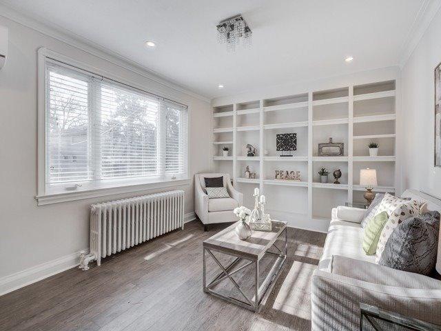 MAIN - 34 Glencrest Blvd, House detached with 2 bedrooms, 1 bathrooms and 3 parking in East York ON | Image 6