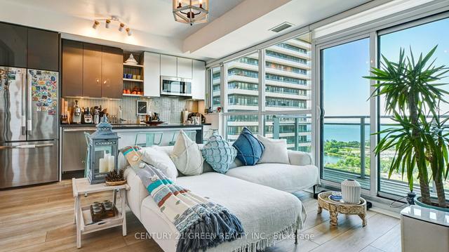 2811 - 33 Shore Breeze Dr, Condo with 2 bedrooms, 2 bathrooms and 1 parking in Toronto ON | Image 3