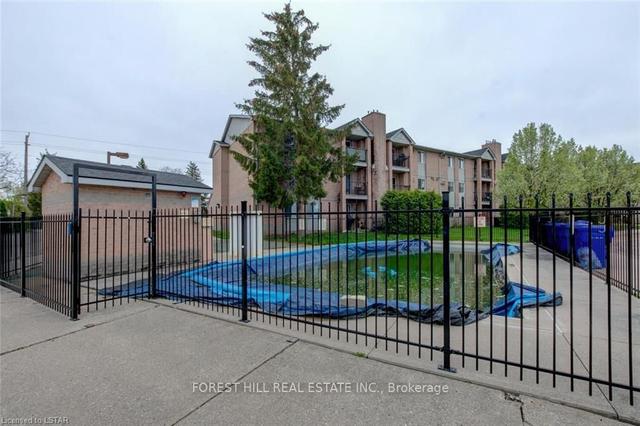 301 - 2230 Trafalgar St, Condo with 3 bedrooms, 2 bathrooms and 1 parking in London ON | Image 24