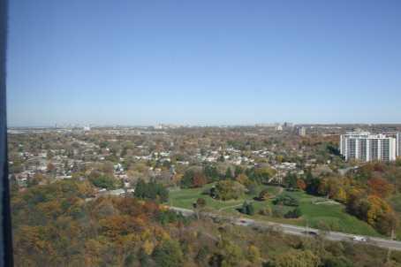 PH-15 - 1 Massey Sq, Condo with 2 bedrooms, 1 bathrooms and null parking in East York ON | Image 4