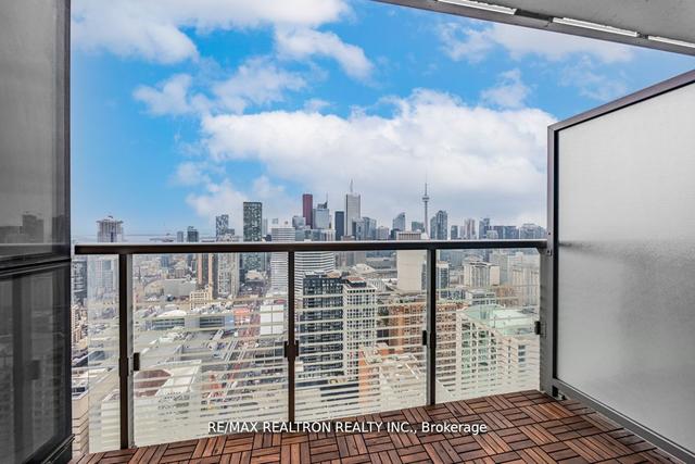 4508 - 386 Yonge St, Condo with 2 bedrooms, 2 bathrooms and 1 parking in Toronto ON | Image 16