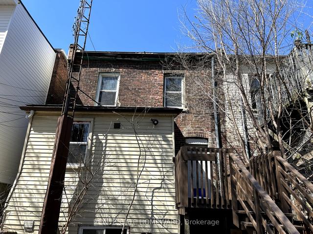 MAIN - 1295 Gerrard St E, Condo with 2 bedrooms, 1 bathrooms and 1 parking in Toronto ON | Image 4