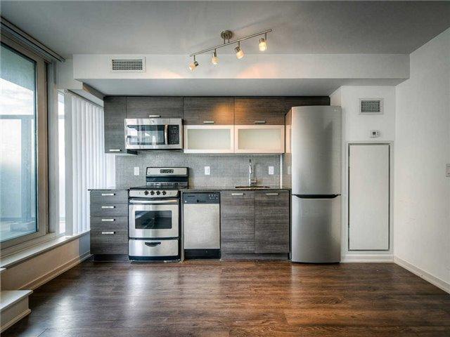 909E - 36 Lisgar St, Condo with 1 bedrooms, 1 bathrooms and null parking in Toronto ON | Image 1