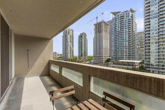 803 - 3590 Kaneff Cres, Condo with 2 bedrooms, 2 bathrooms and 1 parking in Mississauga ON | Image 26