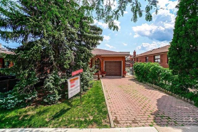 MAIN - 103 Regent Rd, House detached with 3 bedrooms, 1 bathrooms and 2 parking in North York ON | Image 1