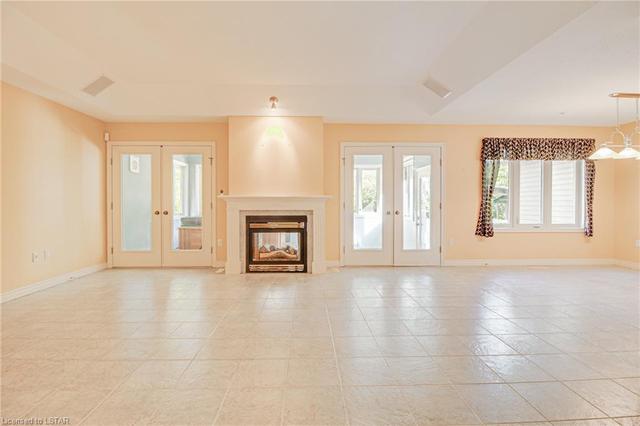 8869 Timberwood Trail, House detached with 5 bedrooms, 2 bathrooms and 12 parking in Grand Bend ON | Image 12