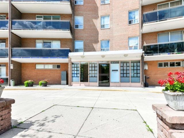 306 - 3145 Queen Frederica Dr, Condo with 1 bedrooms, 1 bathrooms and 1 parking in Mississauga ON | Image 2