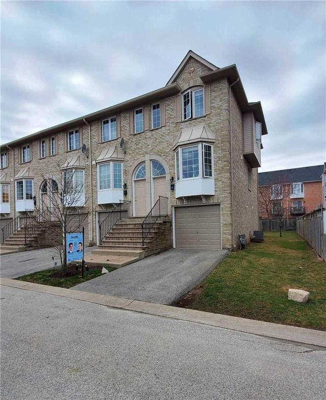 88 - 3480 Upper Middle Rd, Townhouse with 2 bedrooms, 2 bathrooms and 2 parking in Burlington ON | Image 1