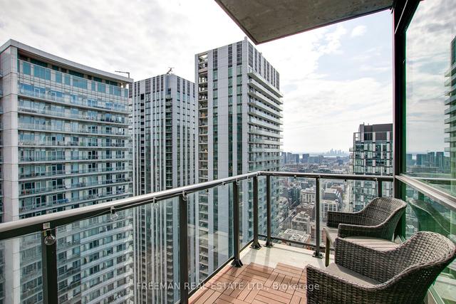 4011 - 290 Adelaide St W, Condo with 1 bedrooms, 1 bathrooms and 1 parking in Toronto ON | Image 14