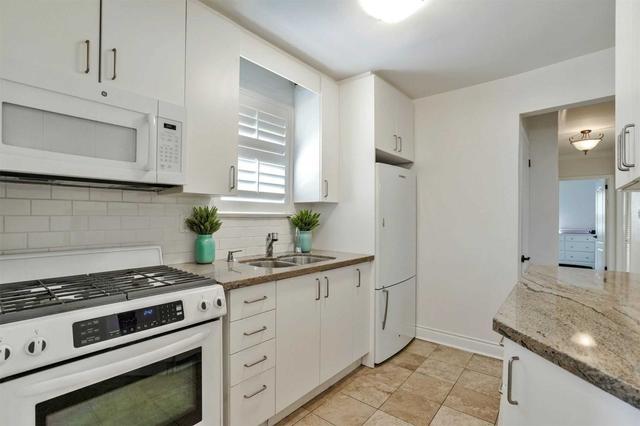 MAIN - 430 Winnett Ave, House detached with 2 bedrooms, 1 bathrooms and 0 parking in York ON | Image 10