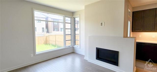 1029 Eider St, Townhouse with 3 bedrooms, 3 bathrooms and 2 parking in Ottawa ON | Image 13