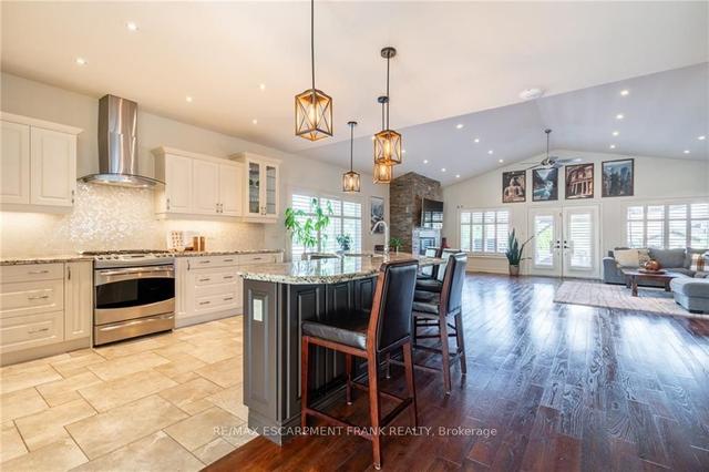 238 1 St Rd W, House detached with 4 bedrooms, 4 bathrooms and 8 parking in Stoney Creek ON | Image 38