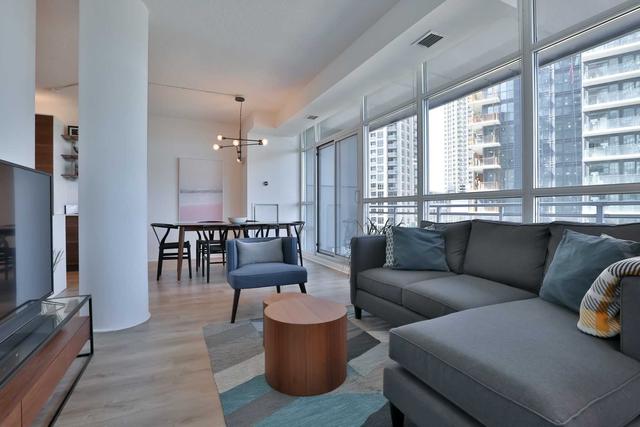 909 - 15 Bruyeres Mews, Condo with 2 bedrooms, 2 bathrooms and 1 parking in Toronto ON | Image 9