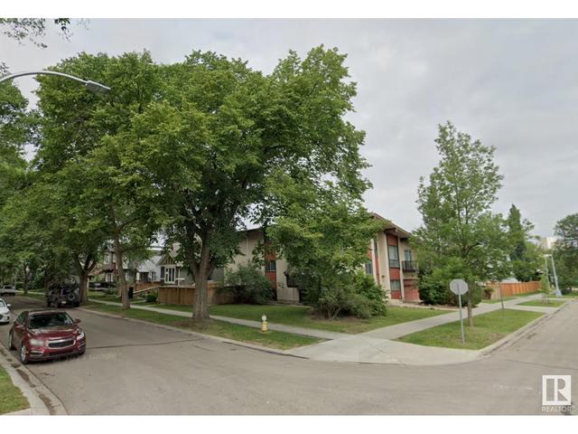 7404 108 St Nw, Condo with 2 bedrooms, 1 bathrooms and null parking in Edmonton AB | Image 2