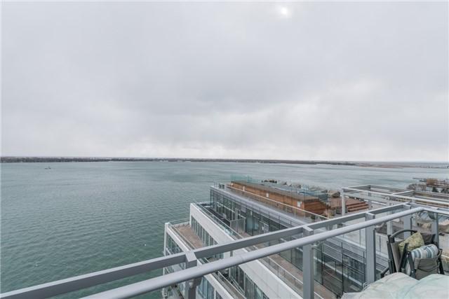 PH-1402 - 29 Queens Quay E, Condo with 3 bedrooms, 3 bathrooms and 3 parking in Toronto ON | Image 15
