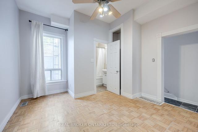 MAIN - 40 Ford St, House detached with 2 bedrooms, 1 bathrooms and 0 parking in Toronto ON | Image 7