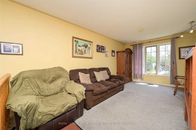 90 Barre Dr, House detached with 2 bedrooms, 2 bathrooms and 4 parking in Barrie ON | Image 7