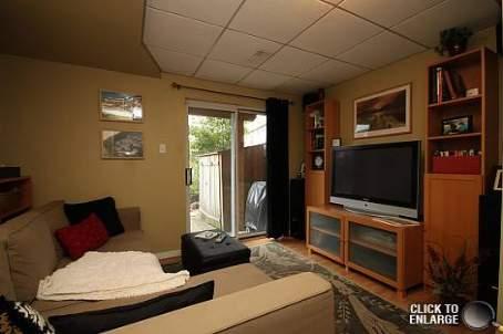 9 Kenmore Ave, House attached with 3 bedrooms, 3 bathrooms and 2 parking in Maple ON | Image 8