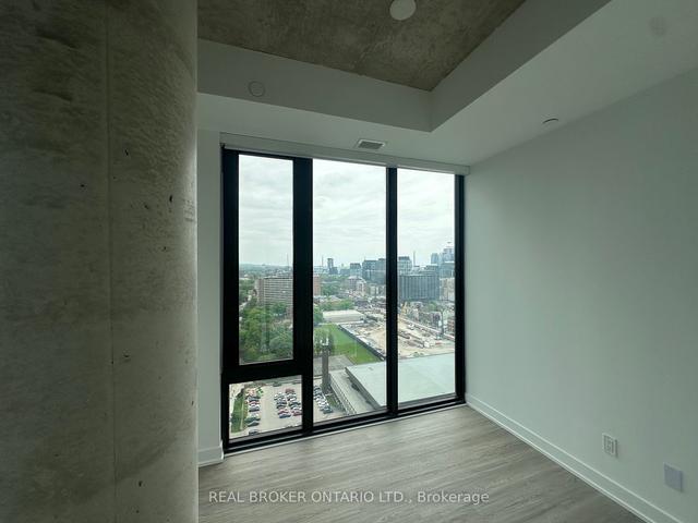 2205 - 47 Mutual St, Condo with 2 bedrooms, 2 bathrooms and 0 parking in Toronto ON | Image 5
