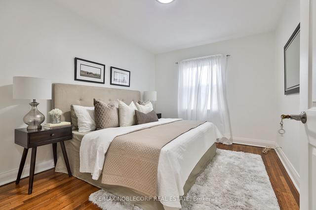 MAIN - 16 Little Blvd, House detached with 2 bedrooms, 1 bathrooms and 1 parking in York ON | Image 22