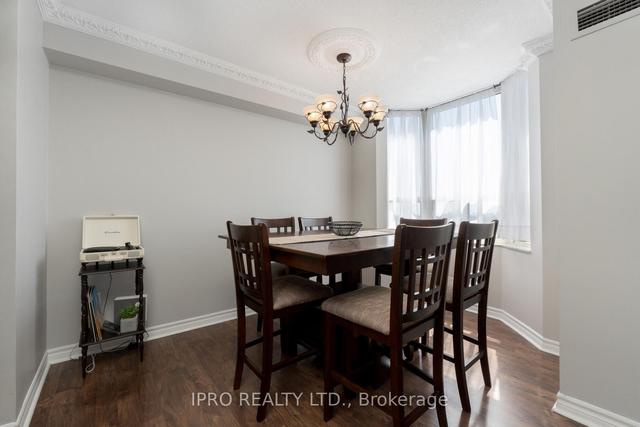 1109 - 10 Malta Ave, Condo with 3 bedrooms, 2 bathrooms and 1 parking in Brampton ON | Image 2