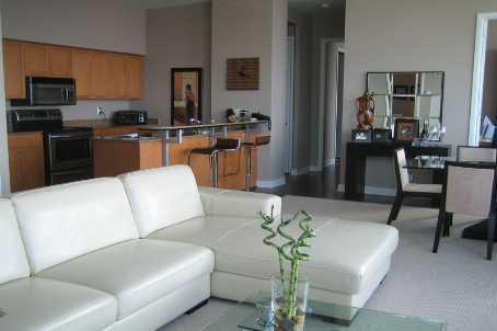 PH-03 - 81 Navy Wharf Crt, Condo with 2 bedrooms, 3 bathrooms and 1 parking in Toronto ON | Image 1