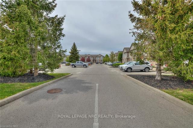 33 - 6117 Kelsey Cres, Townhouse with 2 bedrooms, 2 bathrooms and 1 parking in Niagara Falls ON | Image 12