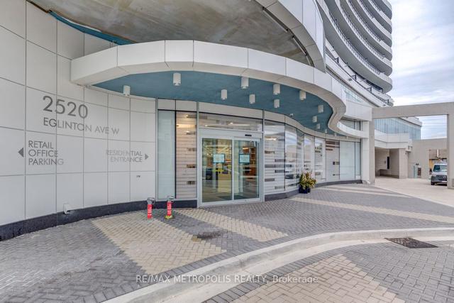 1214 - 2520 Eglinton Ave W, Condo with 1 bedrooms, 1 bathrooms and 1 parking in Mississauga ON | Image 1