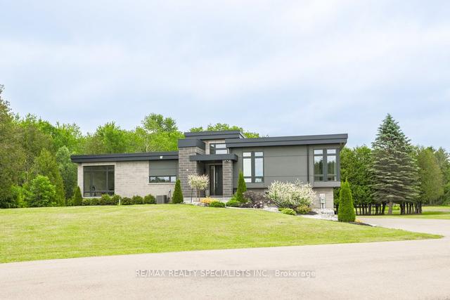 3232 - 3232 20 Side Rd, House detached with 2 bedrooms, 4 bathrooms and 13 parking in Milton ON | Image 1